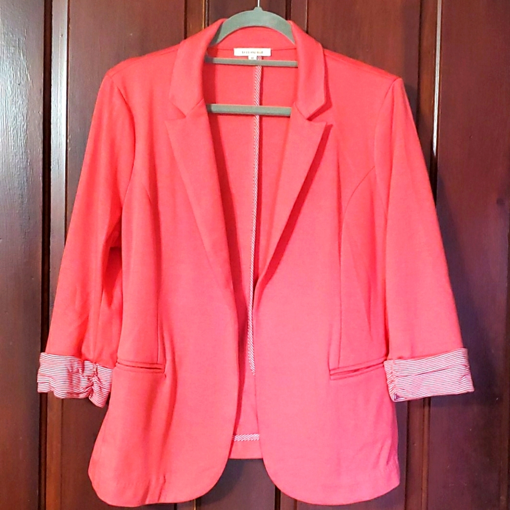 Skies are Blue, blazer